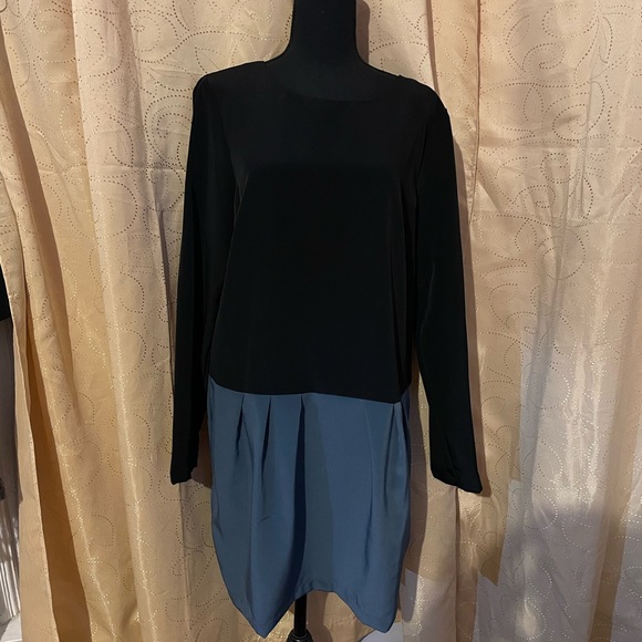 BCBGeneration Color Block long sleeve dress NWT - Picture 1 of 5